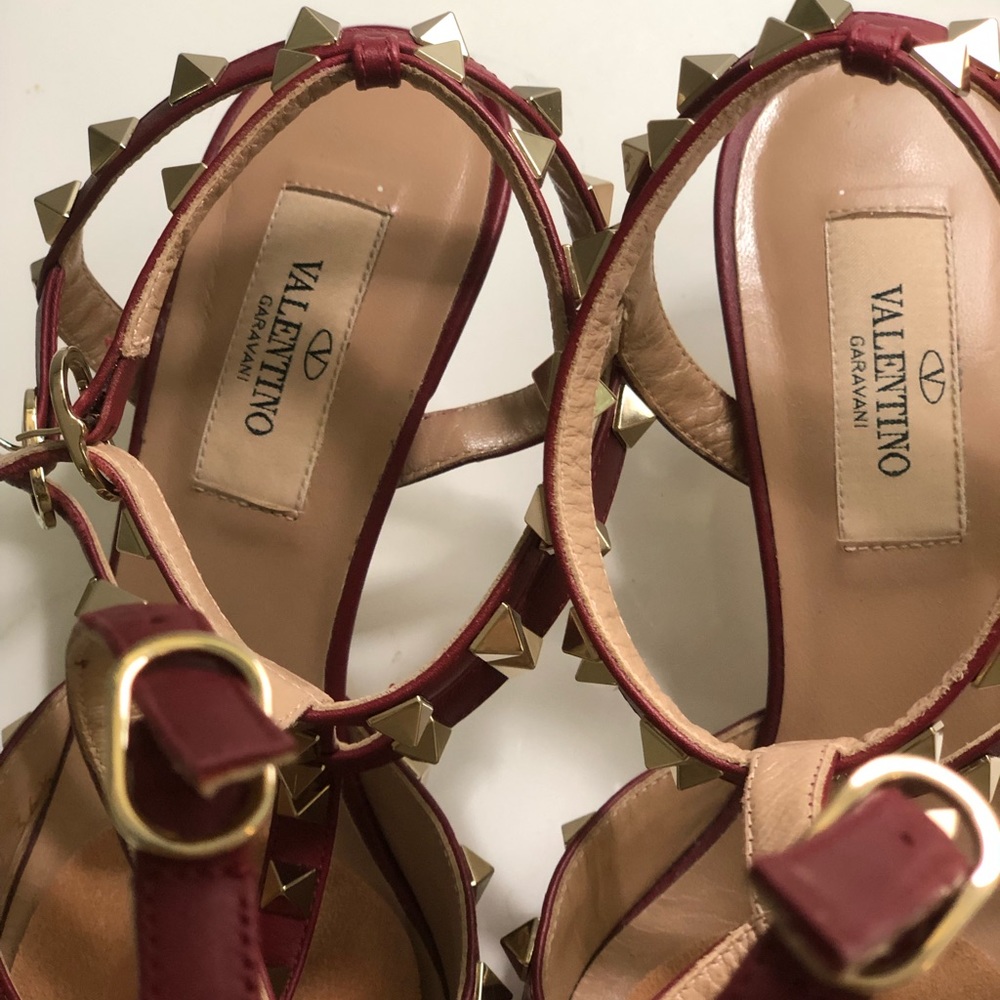 Valentino Pump - Picture 5 of 7